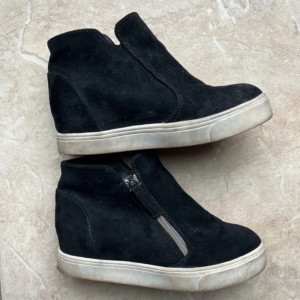 Cat & Jack boots